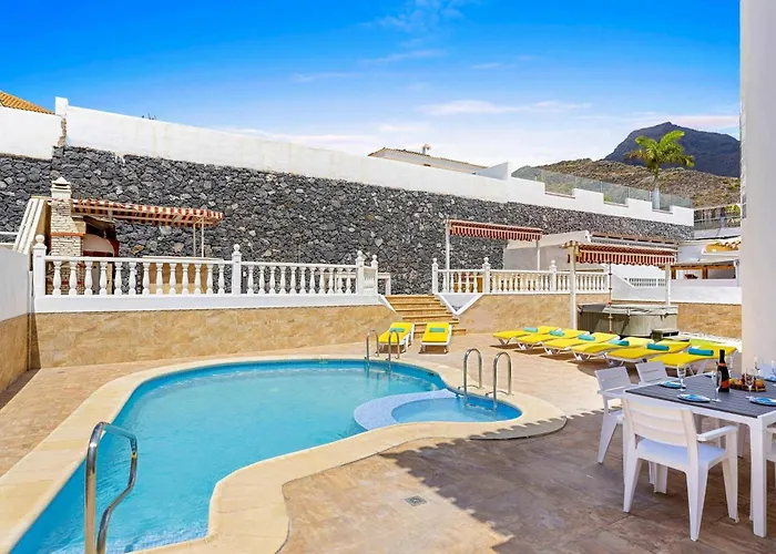 Вілла Favorita By